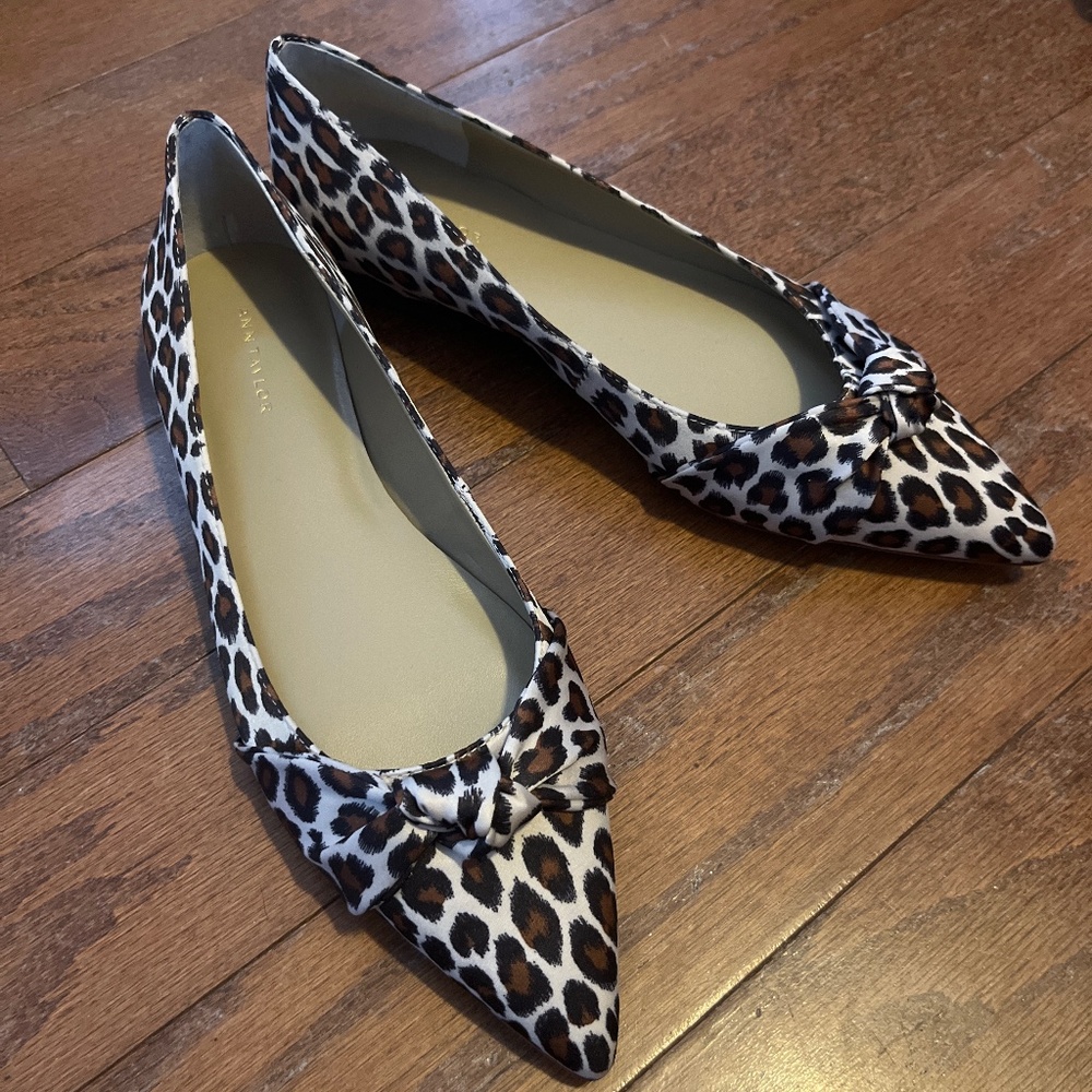 Ann Taylor leopard flats